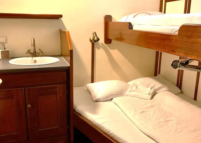 Hotel na wodzie B&boatel Alibii Alphen aan den Rijn