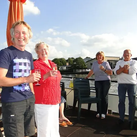 Botel Hotelschip 'ali-b2' Alphen aan den Rijn